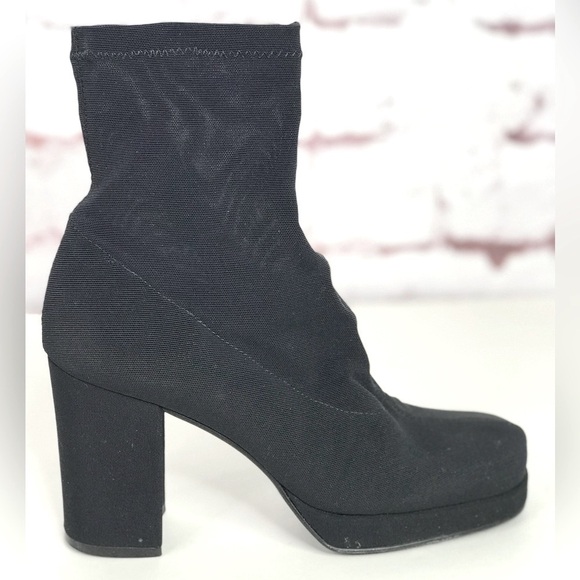 ENZO ANGIOLINI Size 6 Black Nylon Sock Ankle Boots Chunky Heels feels like 6.5 - Picture 5 of 15